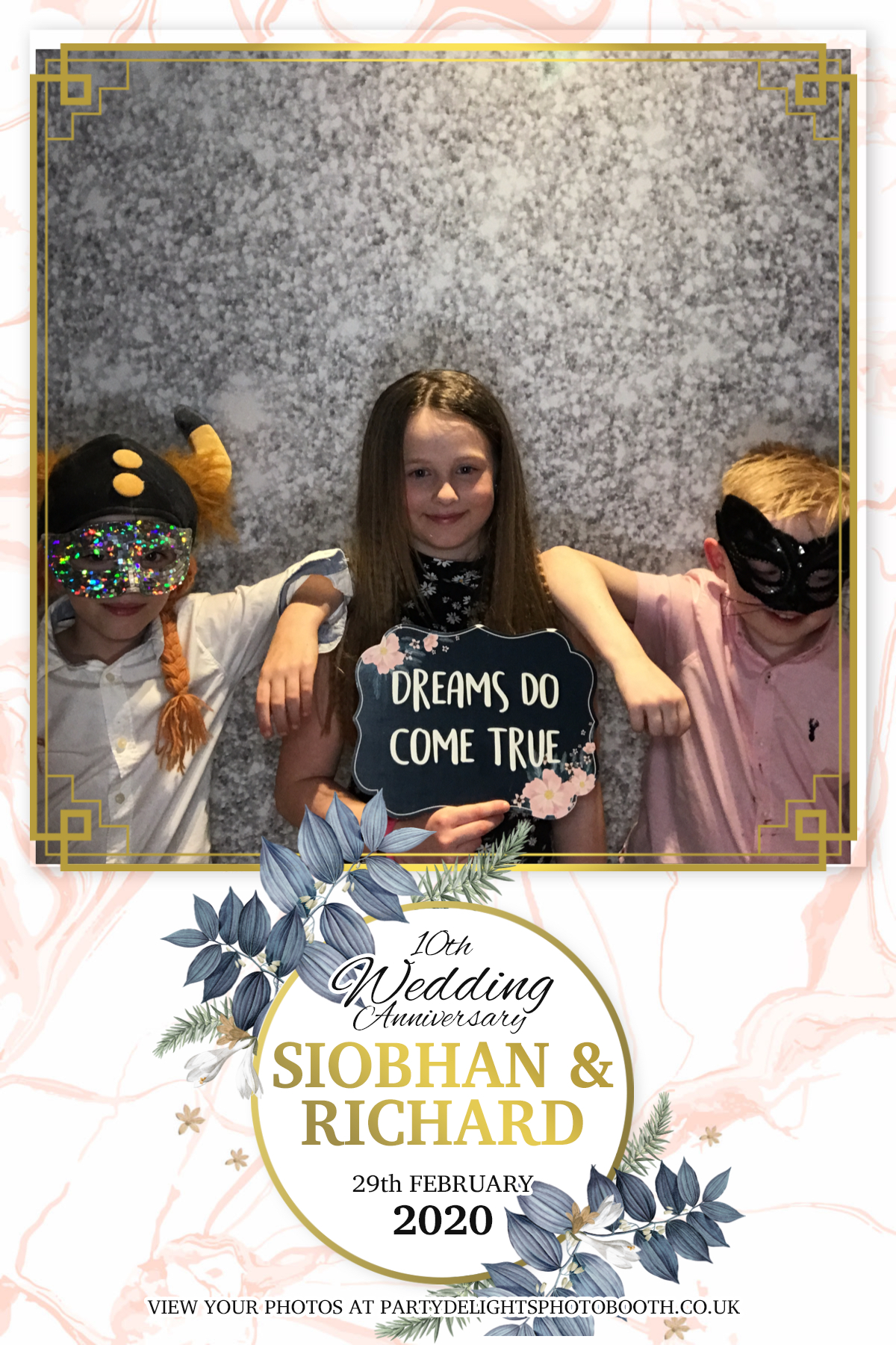Siobhan and Richards Vow renewal  | View more photos from the event at gallery.partydelightsphotobooth.co.uk/u/PartyDelightsPhotoBooth/Siobhan-and-Richards-Vow-renewal